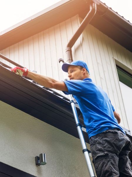 Gutter Cleaning Services Near Me 2