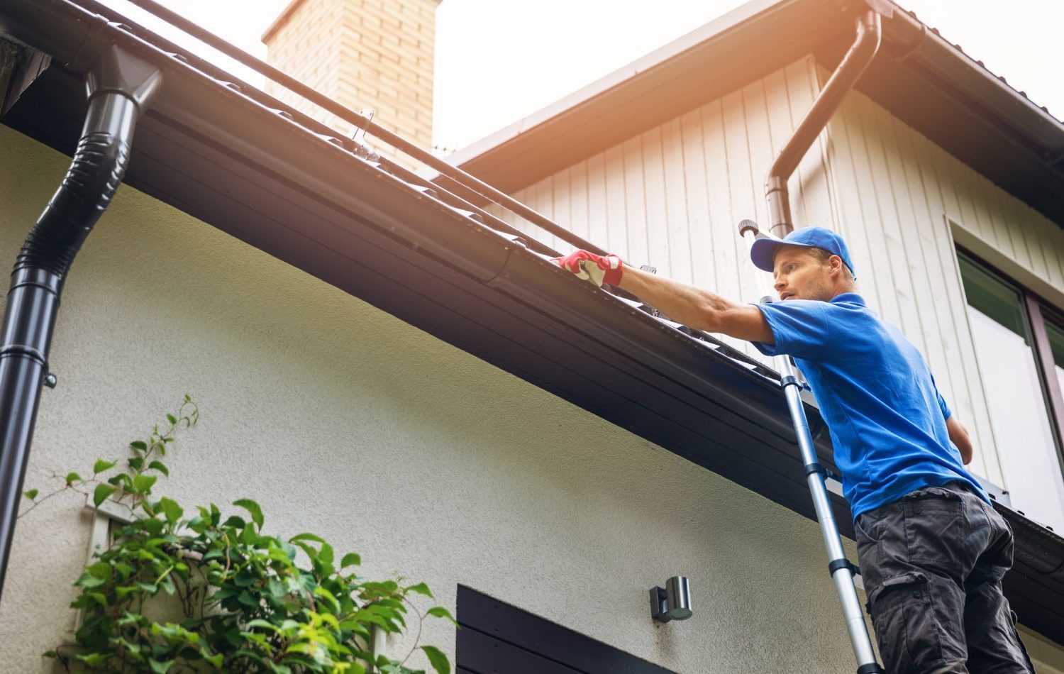 Professional Gutter Cleaning Service 