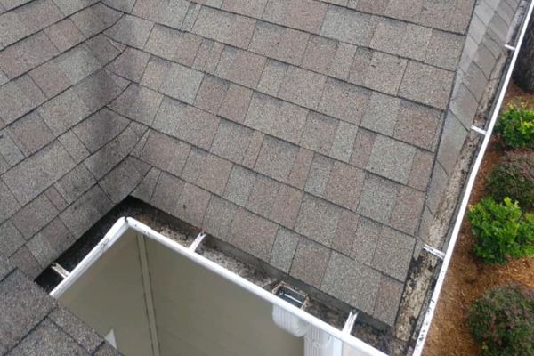 Pressure Washing Roof Shingles